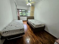 Blk 578 Hougang Avenue 4 (Hougang), HDB Executive #568190651